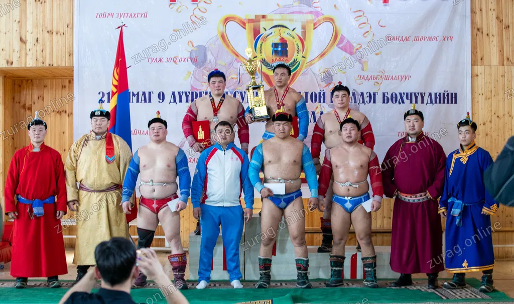 Алдарын цом